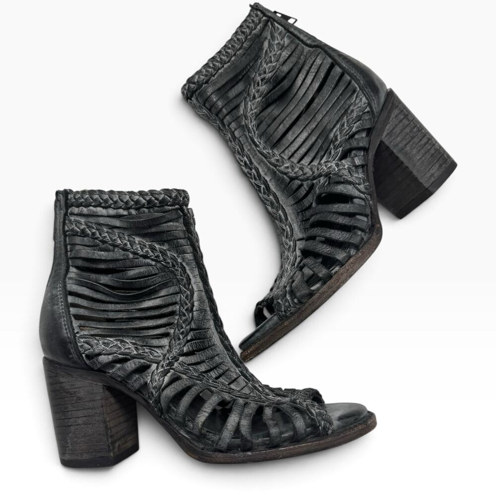 Freebird by Steven Bela Distressed Black Leather Strappy Open Toe Booties Sz 6
